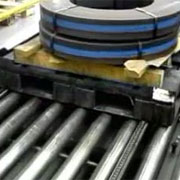 pallet conveyor with transfer